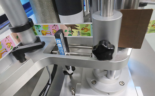 貼標機的日常保養工作