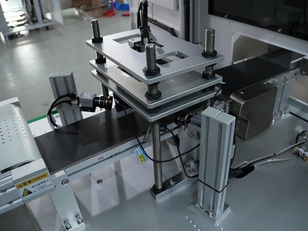 視覺(jué)檢測(cè)自動(dòng)化設(shè)備,視覺(jué)檢測(cè)設(shè)備,外觀檢測(cè)設(shè)備